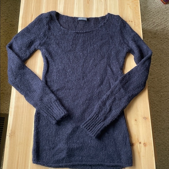 Brandy Melville Wool Mohair Crew Neck Sweater - Picture 5 of 11